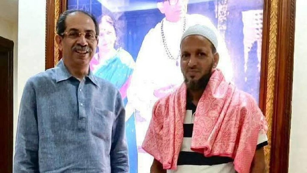 Uddhav Thackeray honored Arif Bamane