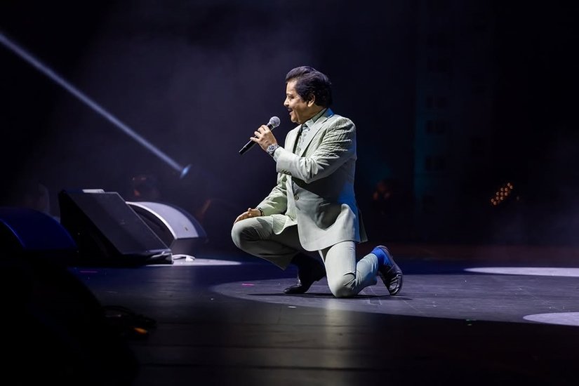 Udit Narayan two marriages