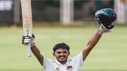 VHT: मुंबई के इस 17 साल के लड़के ने तोड़ा यशस्वी जायसवाल का रिकॉर्ड, 15 चौके और 11 छक्के ठोके