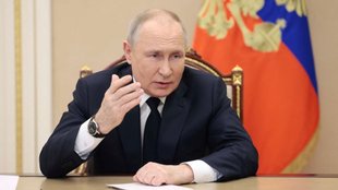 Vladimir Putin, russia ukraine war, Azerbaijan Airline Plane Crash,