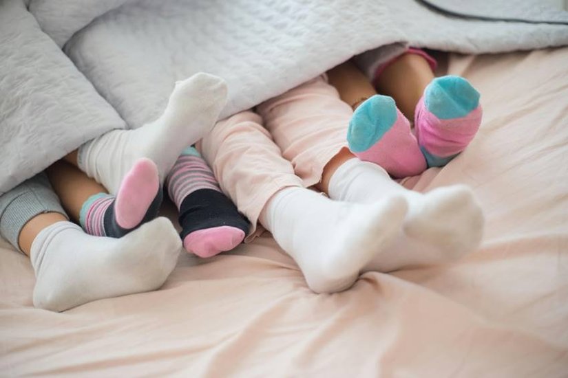 wear socks while sleeping