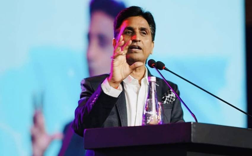 These People Shown Kumar Vishwas Status