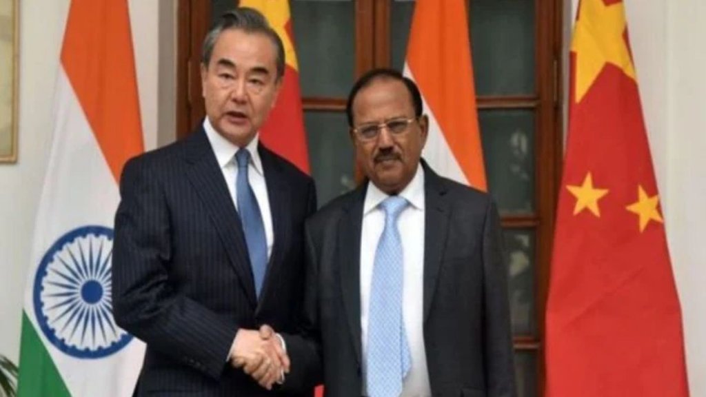 एनएसए अजीत डोभाल और चीन के विदेश मंत्री वांग यी (Source- ANI)
