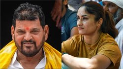 बृजभूषण सिंह ने कहा कुश्ती संघ पर हमारा कब्जा तो विनेश फोगाट ने पीएम मोदी से लगाई गुहार; बोलीं- आपकी सरकार सो रही है?