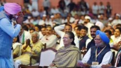 ‘मैं सरदार मनमोहन सिंह से सिर झुकाकर माफी मांगना चाहता हूं’, आखिर सिद्धू को क्यों बोलना पड़ा था SORRY?