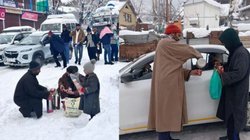 भारी बर्फबारी के बीच श्रीनगर में फंसे पर्यटक,सहायता में लोगों ने खोल दिए मस्जिद के दरवाजे
