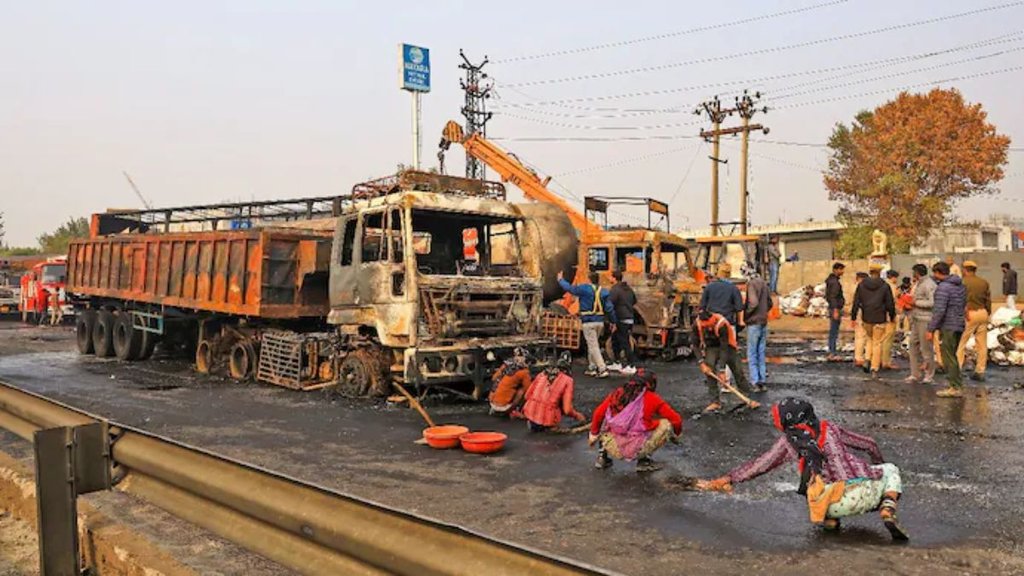 jaipur, Jaipur accident, Jaipur truck accident, Jaipur ajmer highway accident