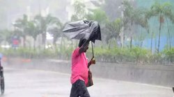 Tomorrow Holiday In Kerala: केरल में भारी बारिश से जिंदगी अस्त व्यस्त, कल स्कूल-कॉलेज बंद