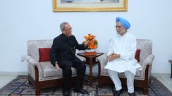 ‘जब बाबा का निधन हुआ, तो कांग्रेस ने शोक सभा के लिए…’, आखिर किस बात को लेकर भड़कीं प्रणब मुखर्जी की बेटी