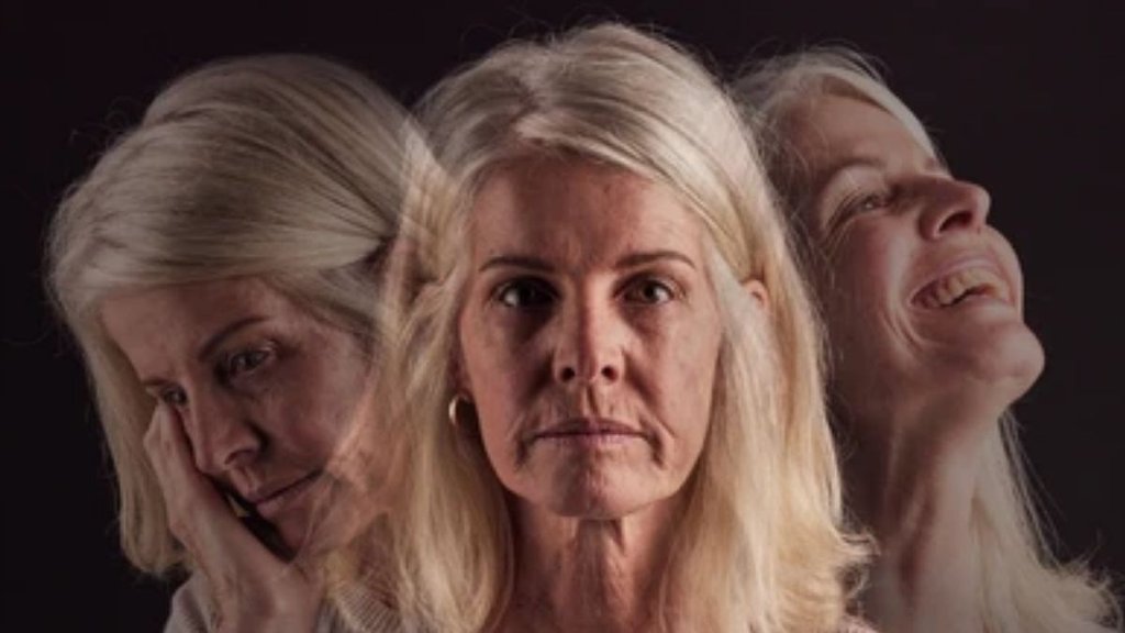 mood swings: मूड स्विंग से छुटकारा पाने के लिए खाएं ये फूड्स mood swings: मूड स्विंग से छुटकारा पाने के लिए खाएं ये फूड्स