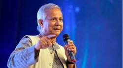 मोहम्मद यूनुस इस्तीफा नहीं देंगे, गिरते-गिरते कैसे बच गई बांग्लादेश की अंतरिम सरकार?