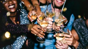 Best Places For New Year 2025 । Party In Connaught Place Delhi । New year Party In Connaught Place Delhi