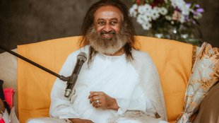 World Meditation Day 2024, World Meditation Day , How to meditate, Meditation Day, Meditation, मेडिटेशन करने के हैं कई फायदे, World Meditation Day United Nations, United Nations, Gurudev Sri Sri Ravi Shankar,