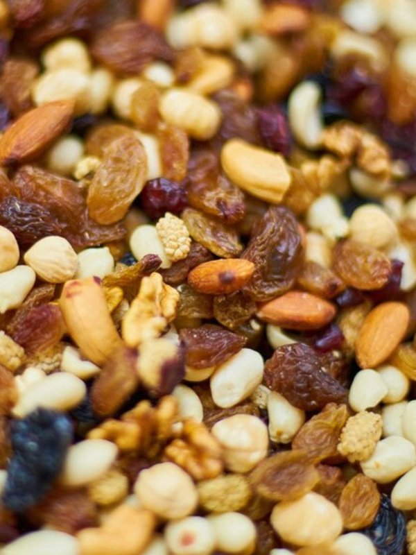 how to eat dry fruits, soaked dry fruits, soaked dry fruits benefits, soaked almonds benefits