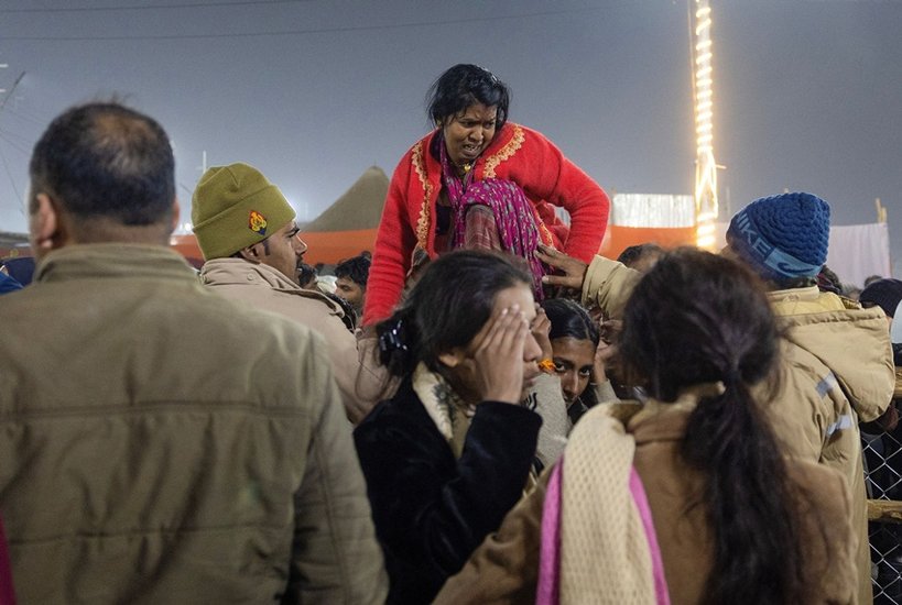 what to do when in crowd