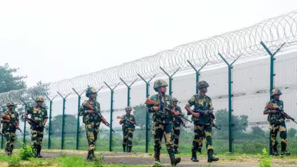 India-Bangladesh Farmers Clash | Farmers Clash | clash over stolen crop