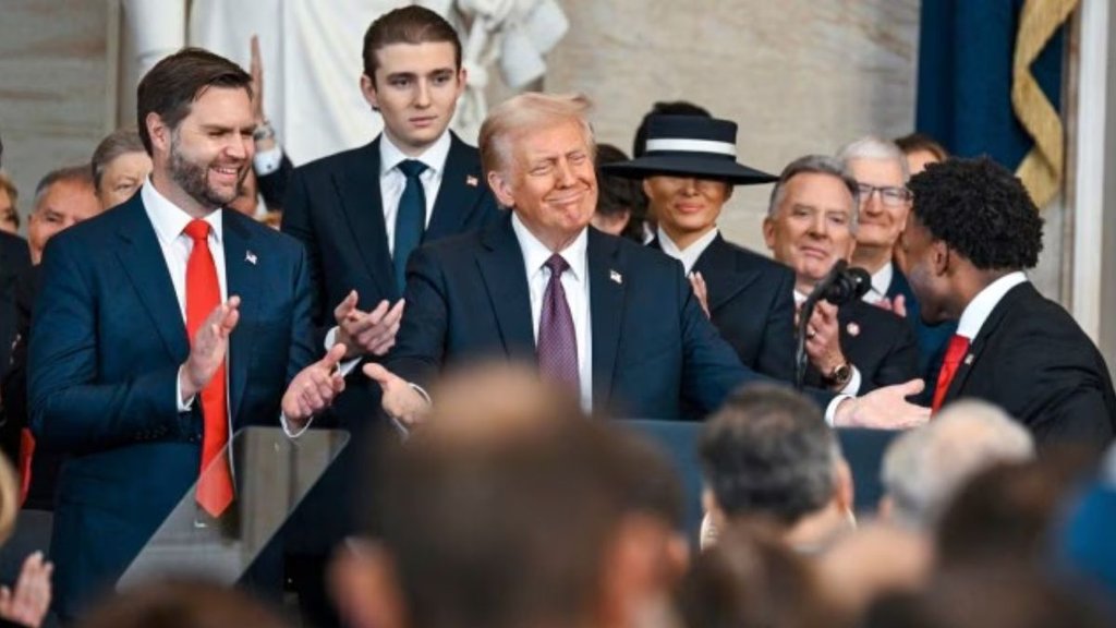 Donald Trump, Donald Trump oath