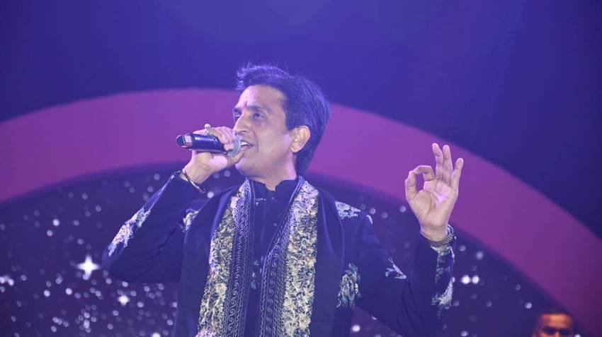 Kumar Vishwas asked how many alcohol pegs will reduce pain