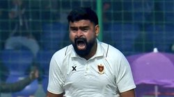 Ranji Trophy: वीरेंद्र सहवाग के ‘पड़ोसी,’ दोनों ओर स्विंग कराते हैं गेंद; जानें कौन हैं हिमांशु सांगवान जिन्होंने कोहली को किया बोल्ड