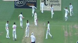 IND vs AUS: जसप्रीत बुमराह से भिड़े सैम कोनस्टास, ख्वाजा ने भुगता खामियाजा; सिडनी में माहौल गरमाया