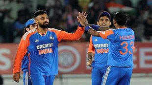 IND vs ENG 3rd T20I, IND vs ENG T20I,varun Chakravarthy,varun chakravarthy 5 wicket