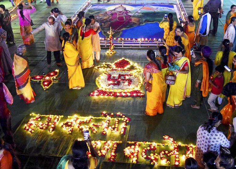 India New Year 2025 Celebration Pictures