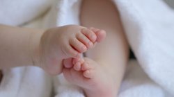 बलिया में बहन से झगड़े के बीच फिरा महिला का सिर, 9 महीने के बच्चे को छत से फेंका, हो गई मौत