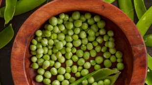 Kitchen Hacks । Peeling Peas । Easy Way To Peel Peas