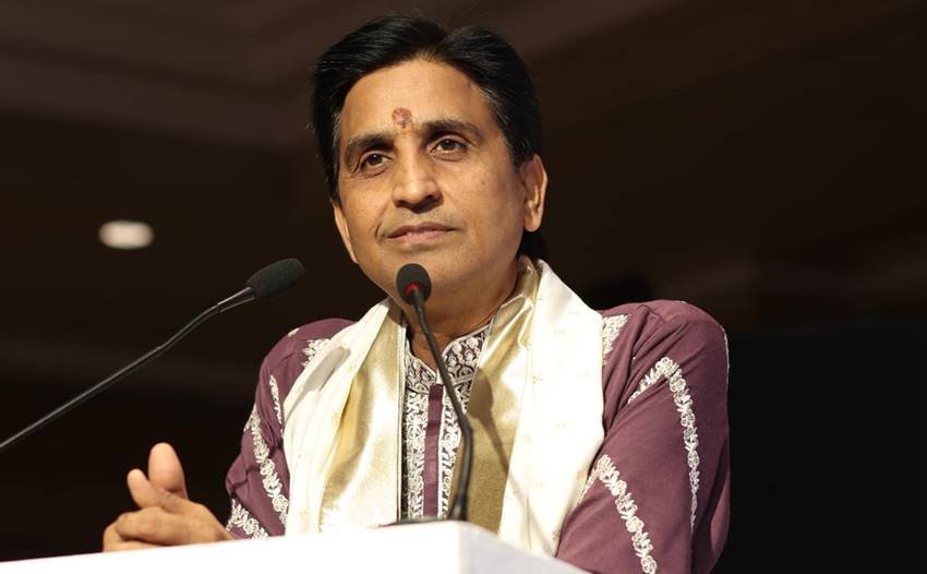 When Kumar Vishwas meet with first Girlfriend Family