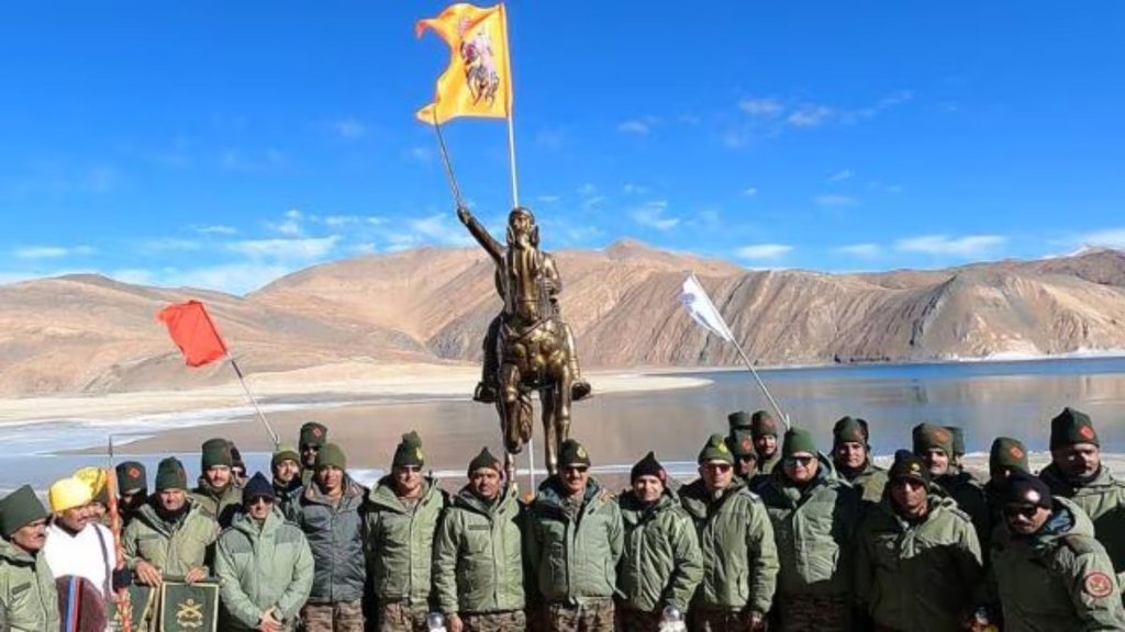Ladakh News, Pangong Lake News, Hindi news.