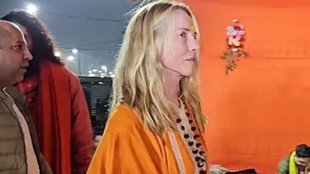 Laurene Powell Jobs Kashi Vishwanath, Steve Jobs wife Shivling controversy, Laurene Powell Jobs Kashi temple visit,
