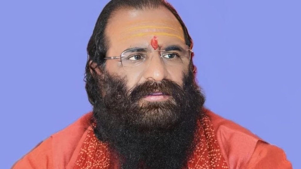 Mahant Ravindra Puri, mandir masjid controversy, temple mosque vivad,
