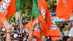 Manoj Pasi beaten by UP police, Prayagraj Dalit Manoj Pasi leader assault case, BJP Dalit leader police brutality, Manoj Pasi police station attack,