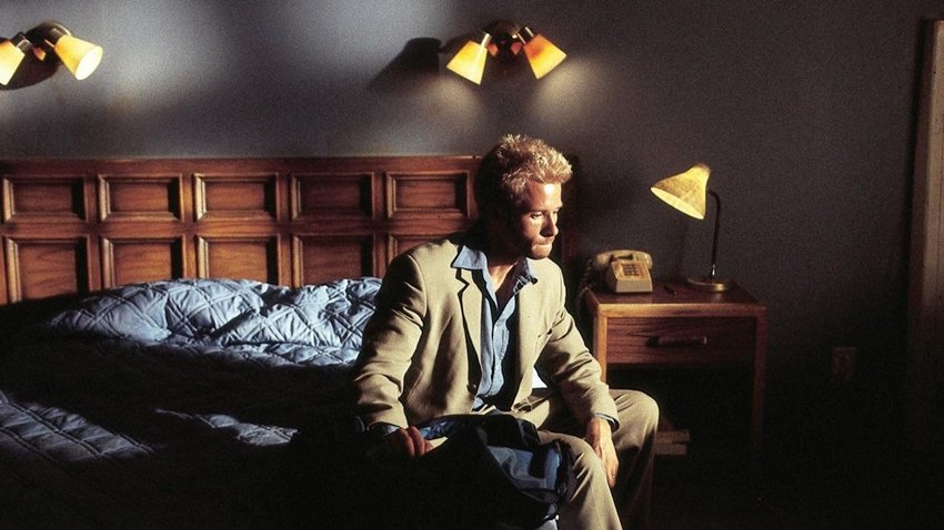 Memento (2000)