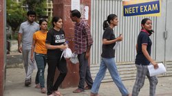 NEET Exam 2025 News: पेन-पेपर मोड में होगी नीट परीक्षा, एक दिन और एक ही शिफ्ट में होगा एग्जाम