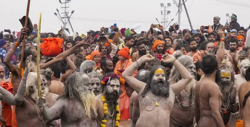 Naga Sadhus Morning Routine