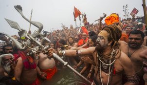 Naga Sadhus Daily Routine
