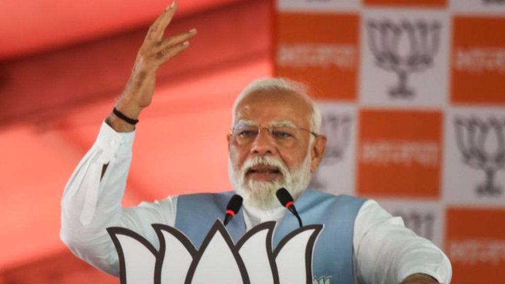 PM Modi on Yamuna pollution, Narendra Modi vs Arvind Kejriwal, Delhi Elections 2025 BJP vs AAP, Modi attacks Kejriwal over Yamuna issue,