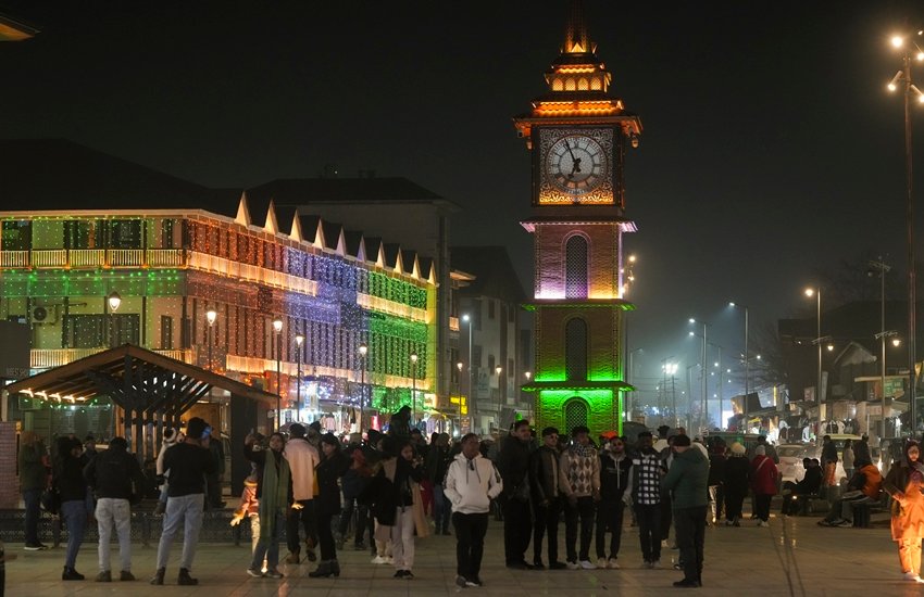 Srinagar Lal Chowk tricolor lights