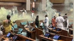 Parliament Security Breach: संसद की सुरक्षा में चूक पर सामने आई दिल्ली पुलिस की चार्जशीट, आरोपियों ने किया था खास जूतों का इस्तेमाल