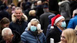Quad-demic in America and Britain, COVID-19 flu RSV norovirus Quad-demic 2025, Quad-demic health impact,
