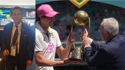 ऑस्ट्रेलिया को बॉर्डर-गावस्कर ट्रॉफी सौंपने केवल एलन बॉर्डर पहुंचे, सुनील गावस्कर नाखुश; जानें क्यों हुआ ऐसा