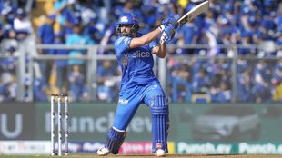RCB, BBL, Big Bash League 2024-25, Tim David, Tim David half century, Hobart Hurricanes vs Adelaide Strikers, IPL 2025, Royal Challengers Bangalore