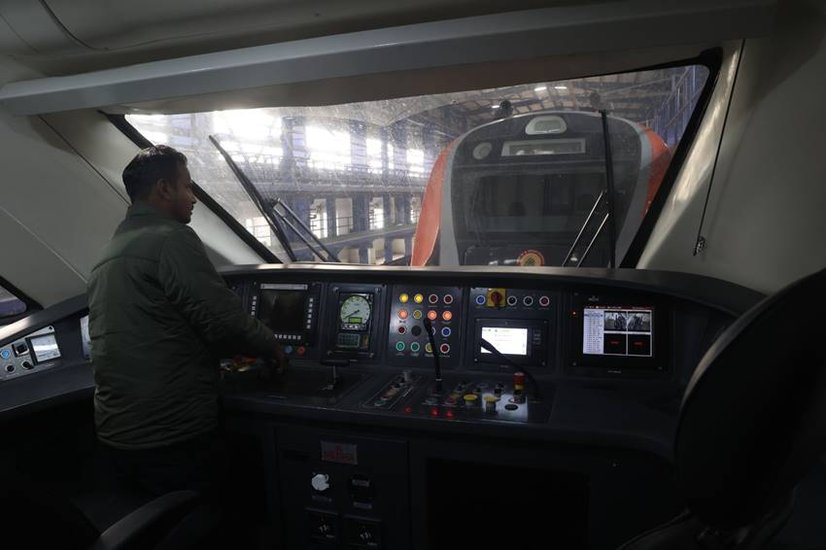 Vande Bharat Express train facilities