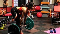 Weight Lifting Tips: वेट लिफ्टिंग करने वाले ध्यान दें, इन 5 गलतियों से शरीर को हो सकता है भारी नुकसान