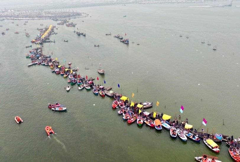 Ritual bathing at Kumbh Mela
