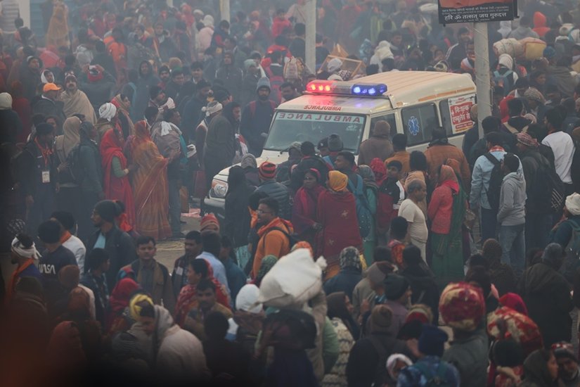 Overcrowding at Sangam Ghat Leads to Chaos
