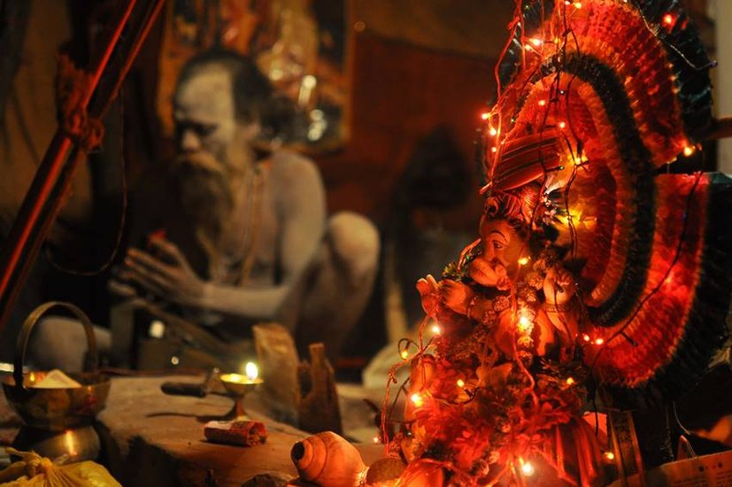 Whose worshipers are Aghori?
