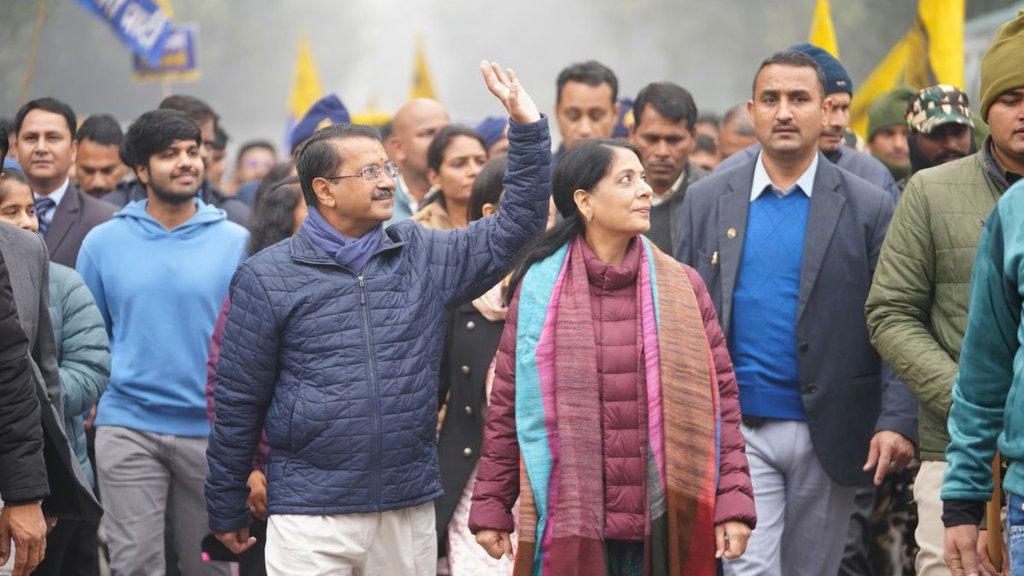 arvind kejriwal letter to pm modi, delhi metro news,
