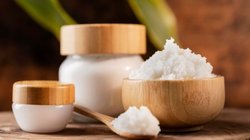 सर्दियों में स्किन को मॉइस्चराइज करेंगी ये 3 चीजें, त्वचा की कई अन्य समस्याओं का भी है हल